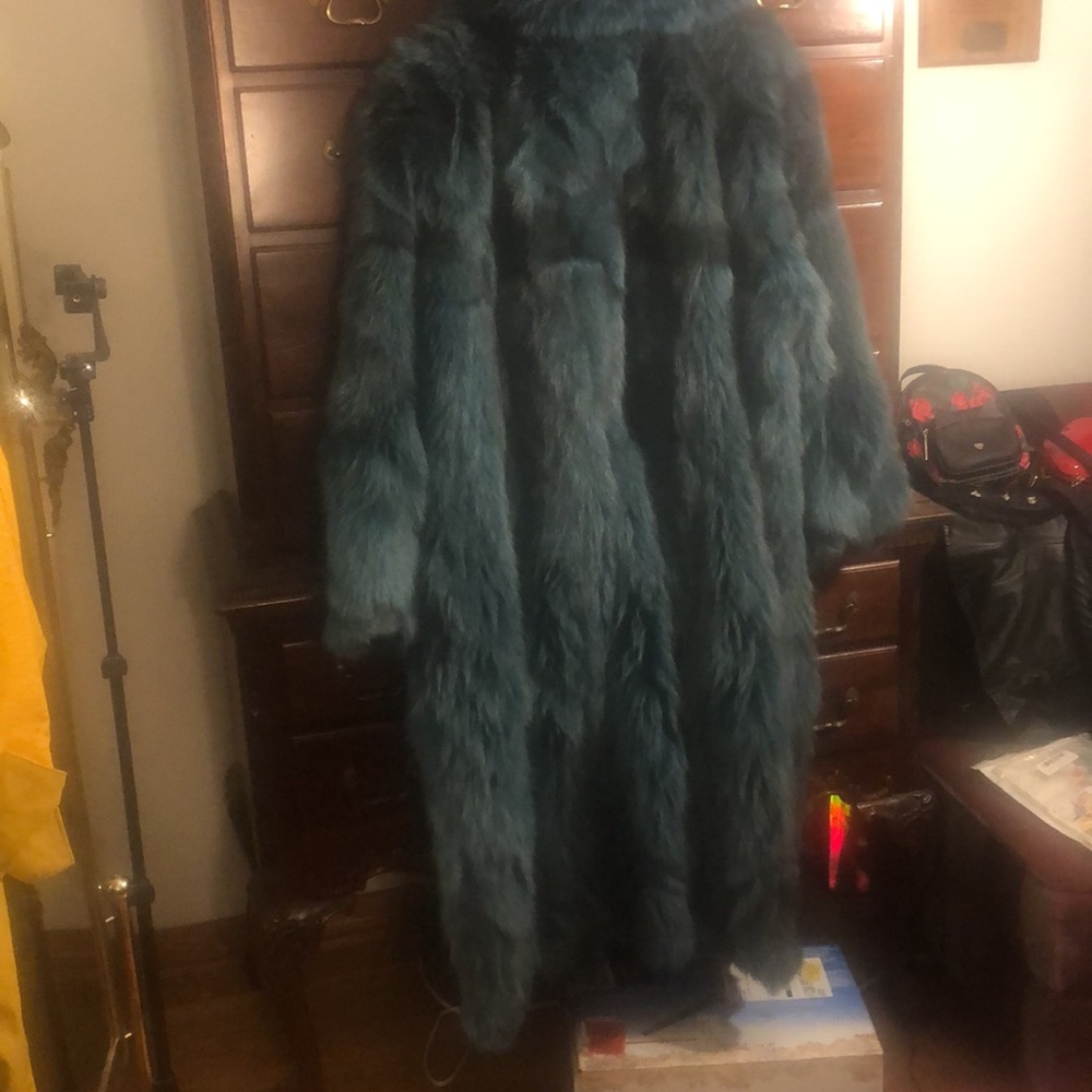 Greece origin green dyed fox coat - Picture 4 of 11